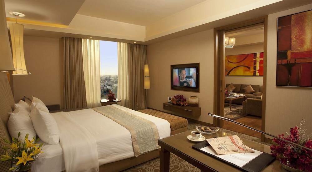 Radisson Blu Hotel, Nagpur Exteriör bild