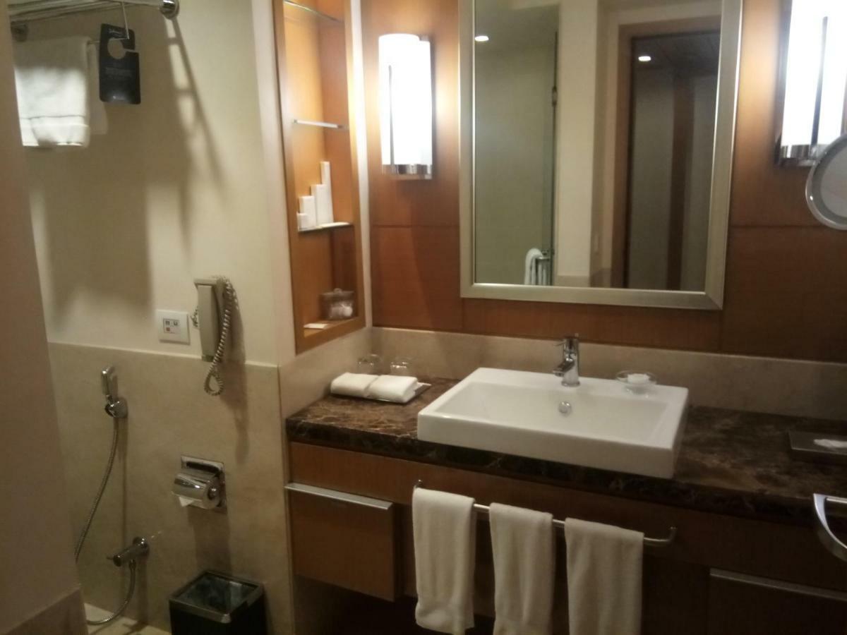 Radisson Blu Hotel, Nagpur Exteriör bild